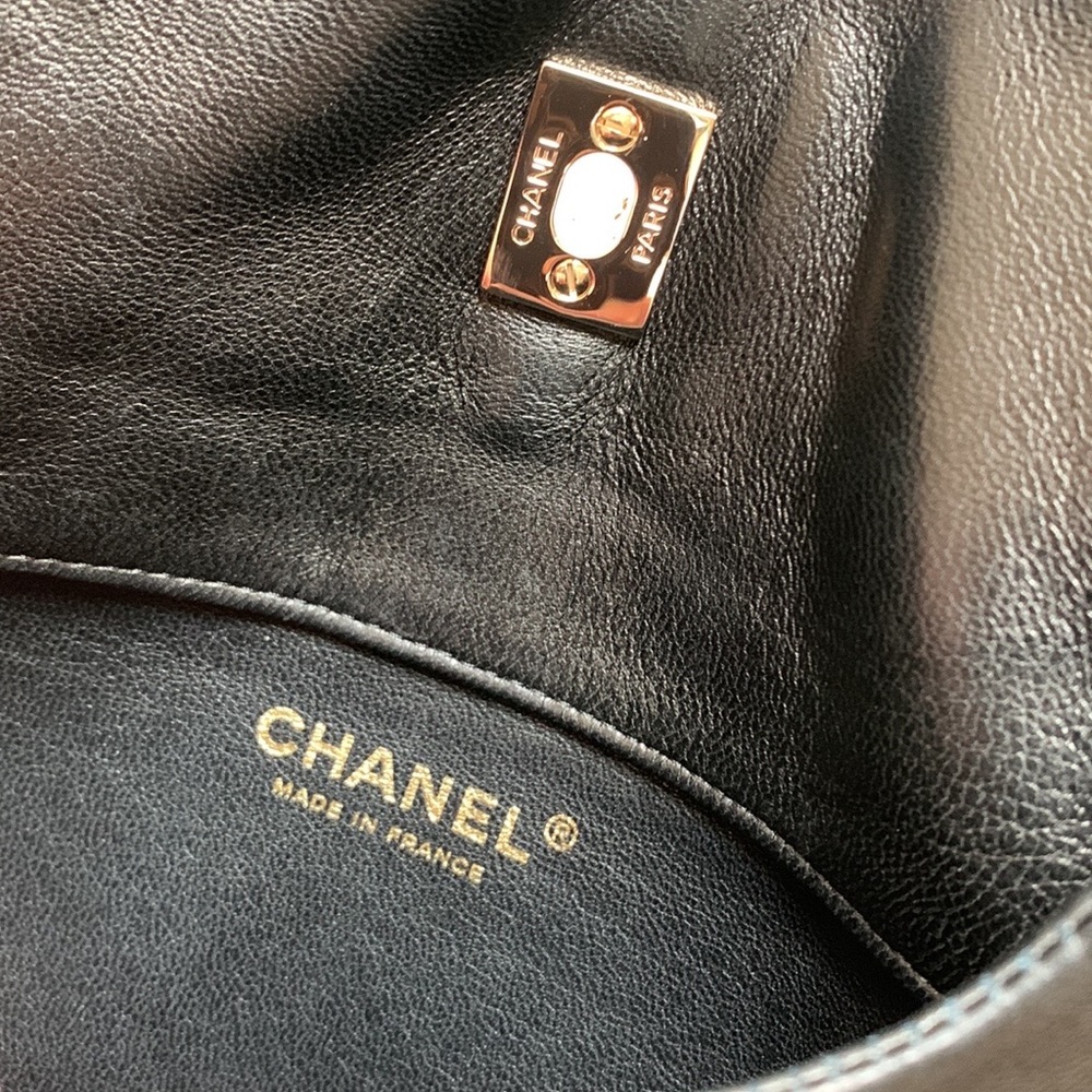 CHANEL Rare Black Patent Swarovski Crystal CC Encrusted Gem East West Clutch Bag - Picture 11 of 16